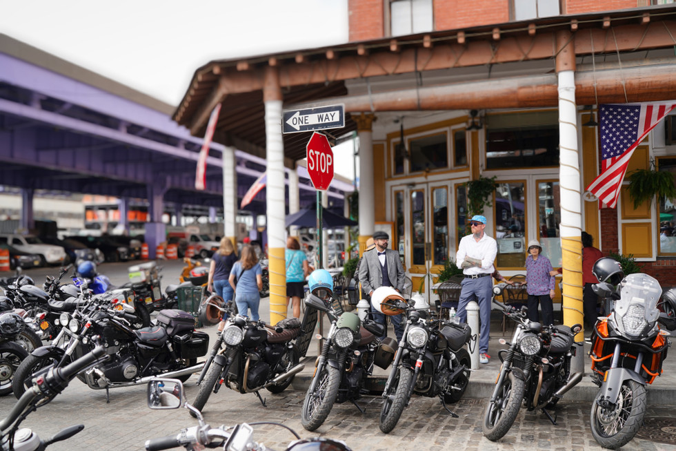Gentlemen_Bike_Ride_20192148_WEB.jpeg