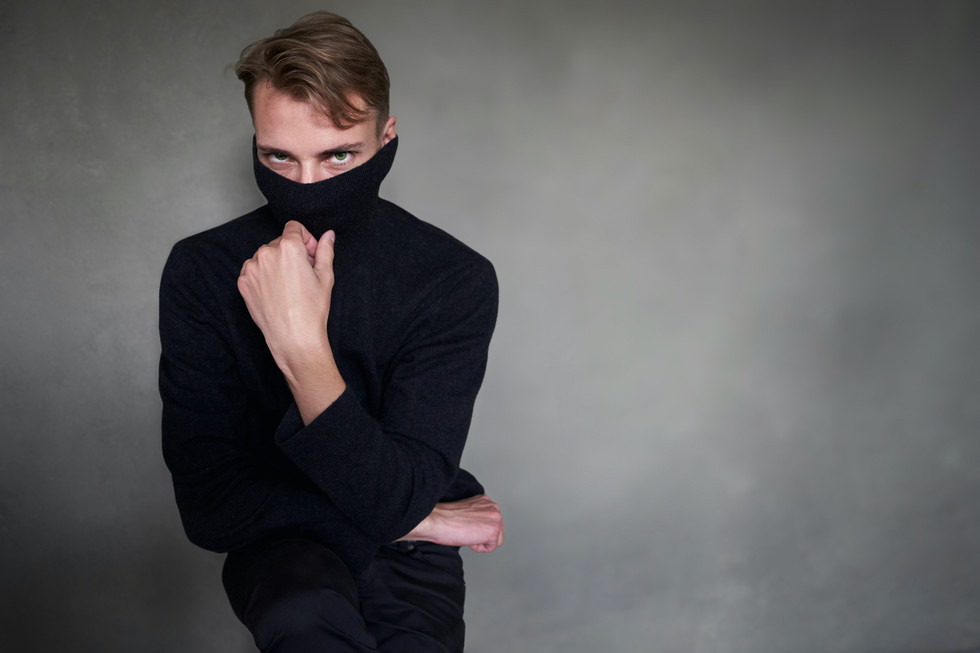V1_Retouched_Niclas_Gillas_09_30_2021_ 128.jpeg