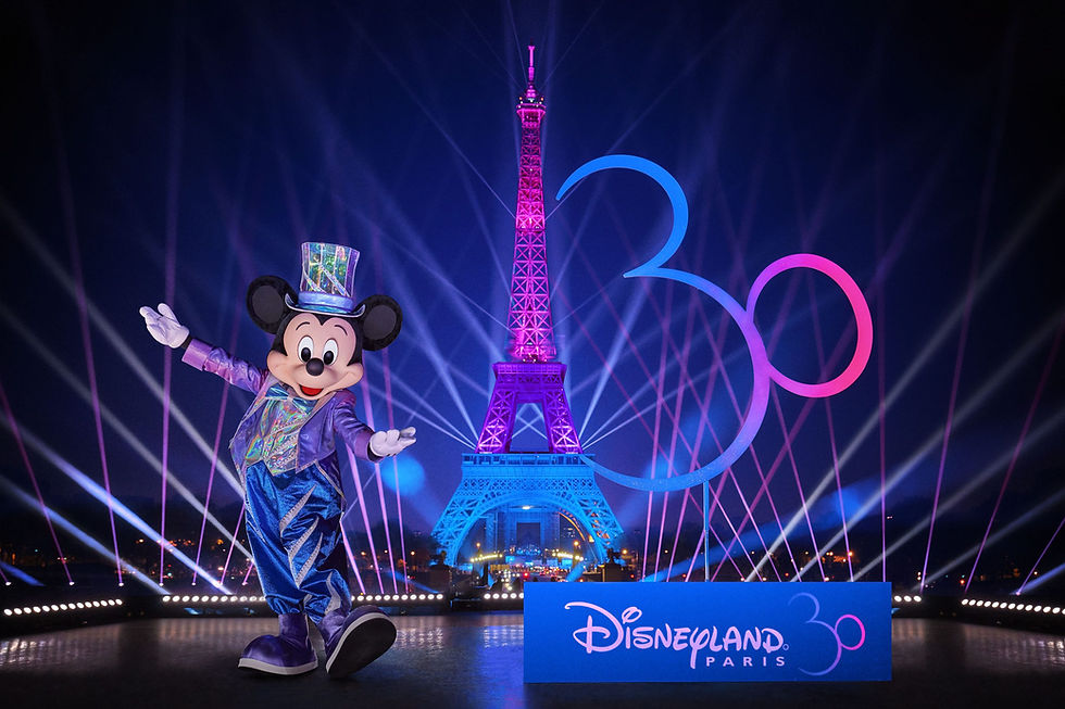 Mickey ilumina la Torre Eiffel por el 30 Aniversario de Disneyland París