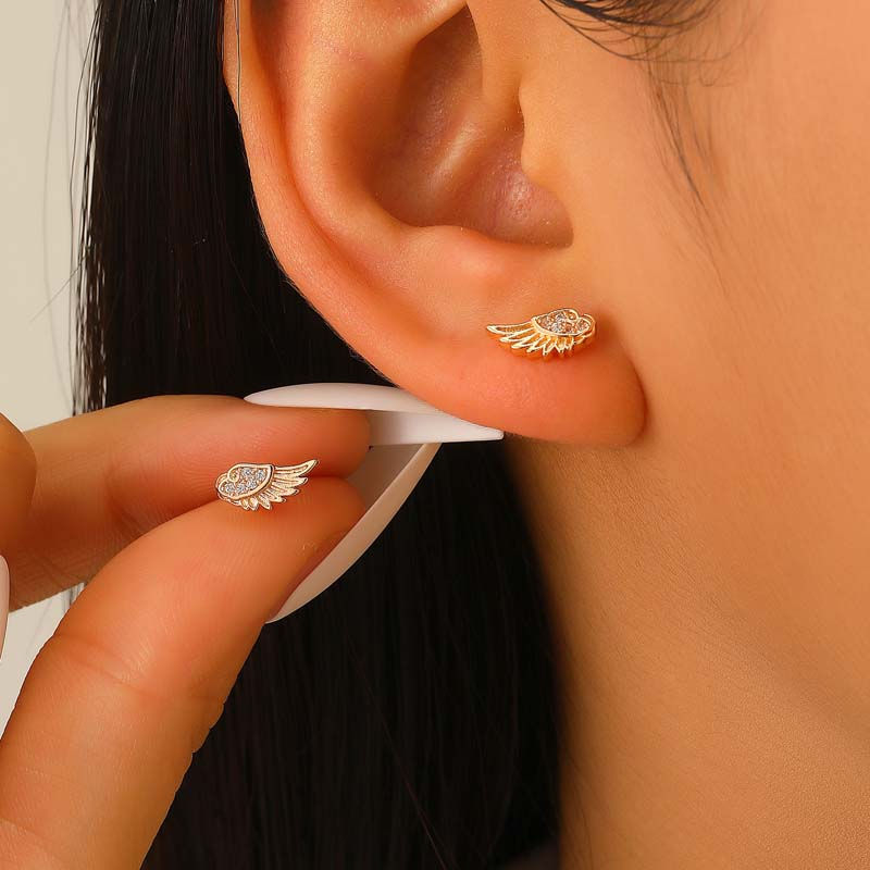Punk Gold Color Zircon Wing Stud Earring for Women Sweet Cool Shiny Crystal Geom