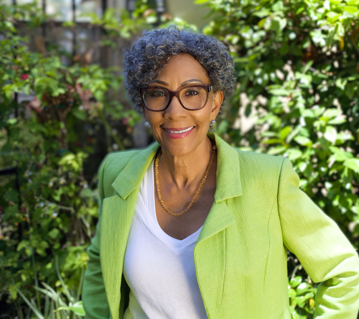 Marla Holt, Lmft