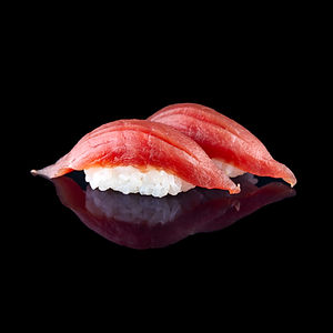 40. Maguro (2pcs)