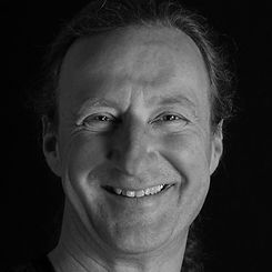 Jens Huebner la cuna del arte.jpeg