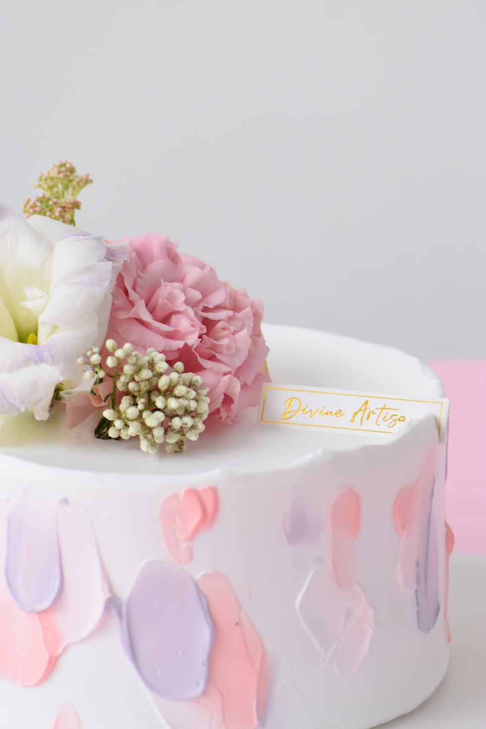 Thumbnail: Minimalist Flower Cake