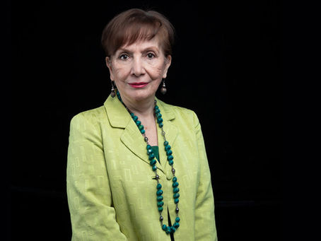 Miembro Emérito: María Esther Orozco