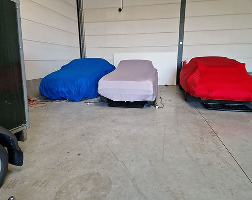 stalling auto's campers oldtimers moto's