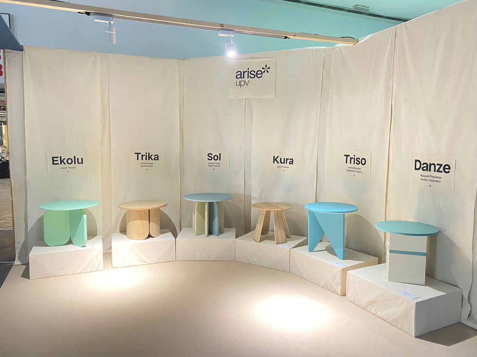 Stand en el salón Nude