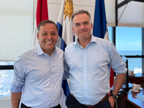 Prefeito de Niterói é recebido pelo presidente do Uruguai