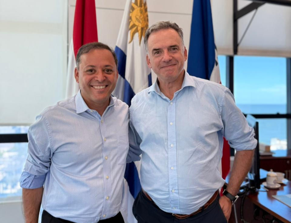 Prefeito de Niterói é recebido pelo presidente do Uruguai