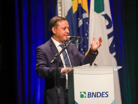 Rodrigo participa de encontro com autoridades no BNDES