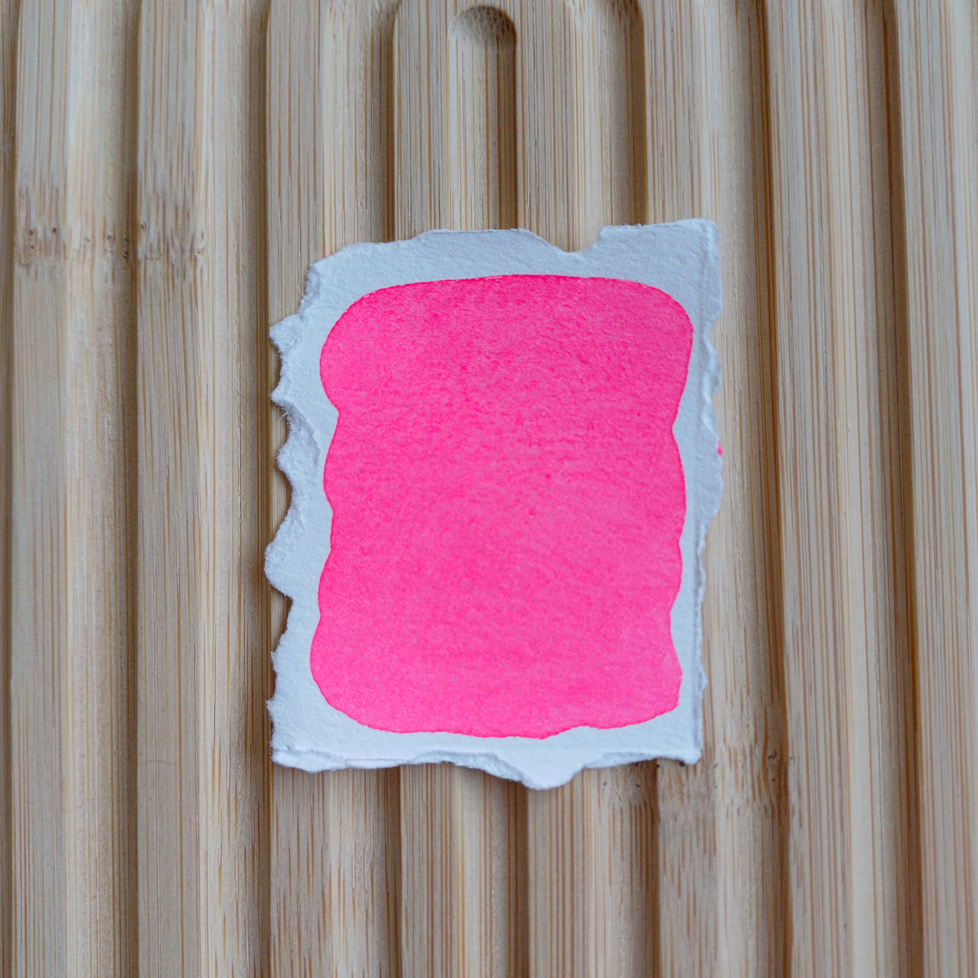 Opera blush-leuchtende pinke Aquarellfarbe, fluoreszierend