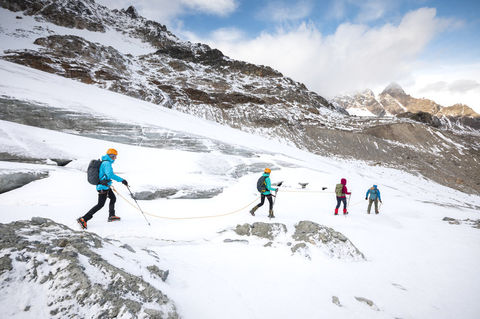 Gletscherwanderung (c) Stefan Kothner - Montafon Tourismus GmbH.jpg