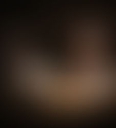 Zwischen den Stühlen oder die Verhandlung der Identität