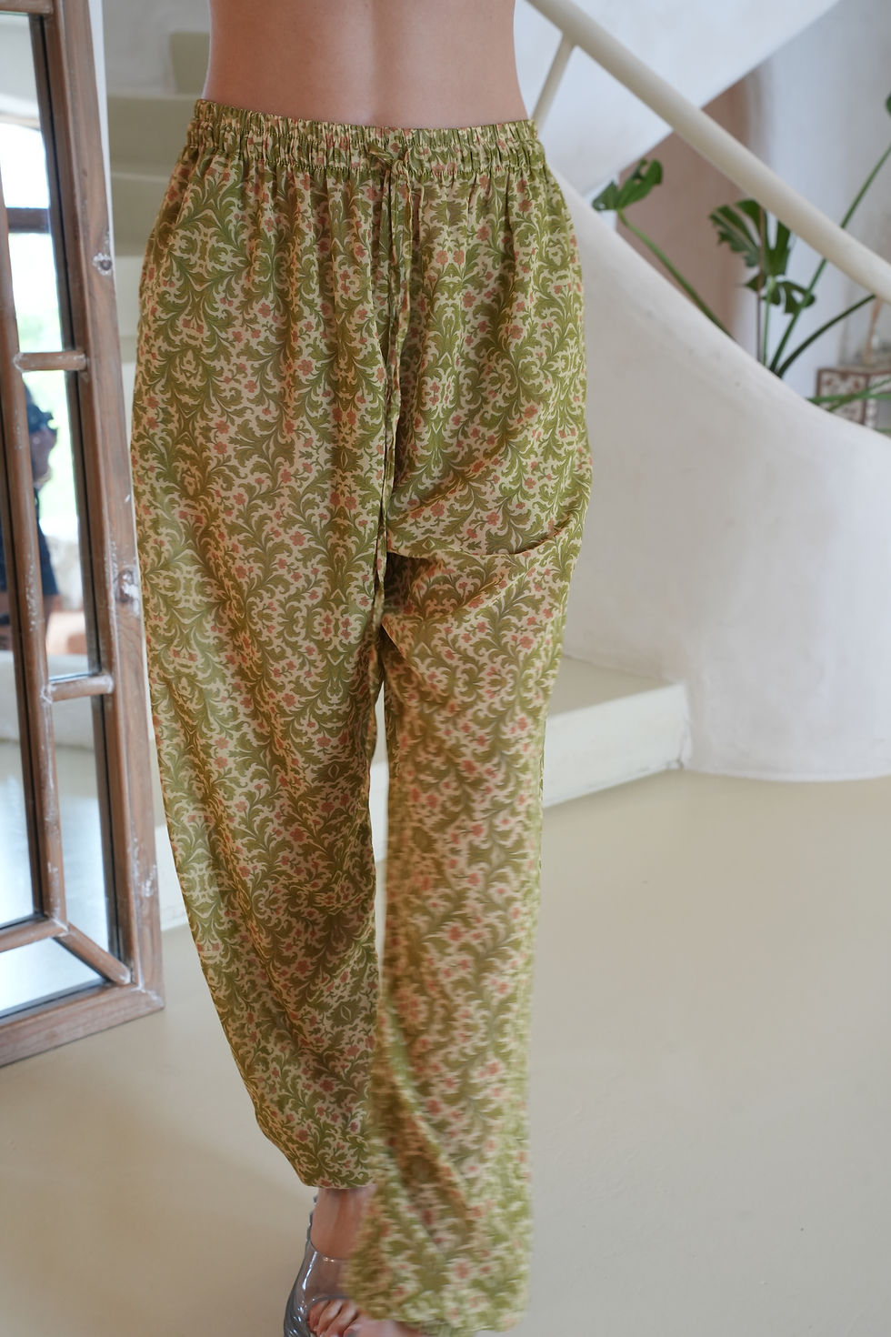 תמונה ממוזערת: AROA PANTS