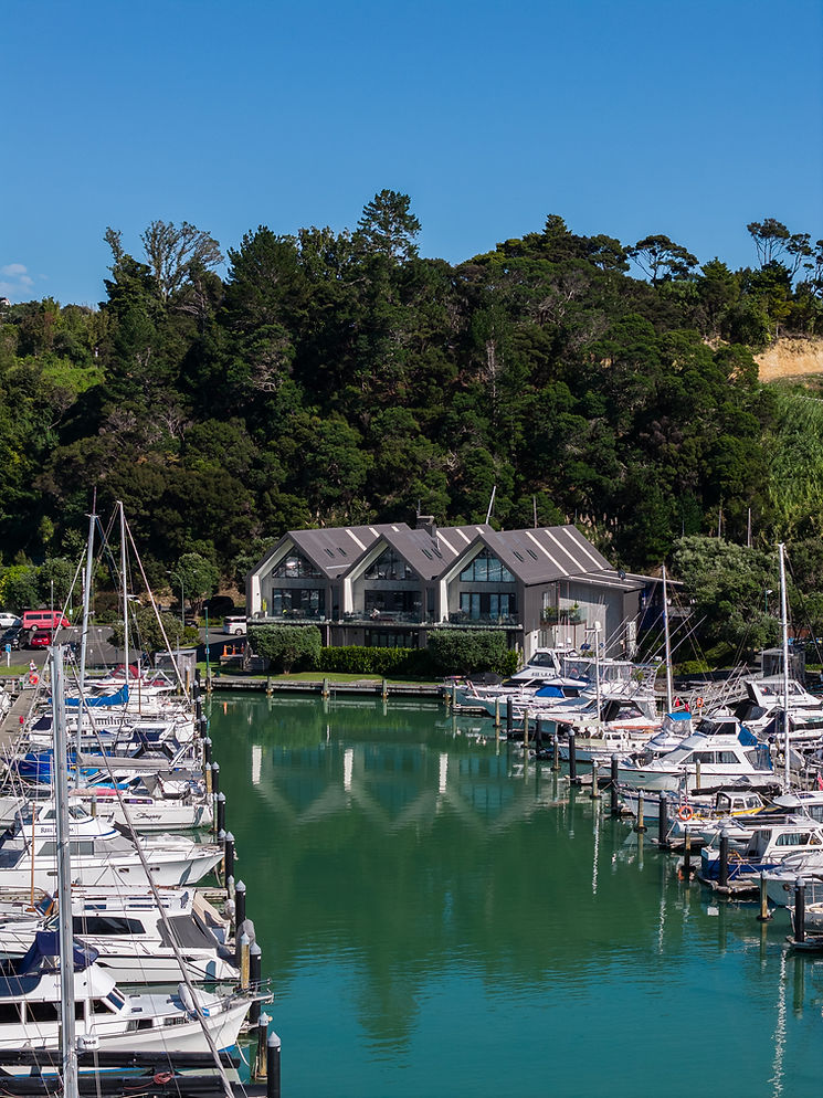 Opua Marina 050326-30.jpg