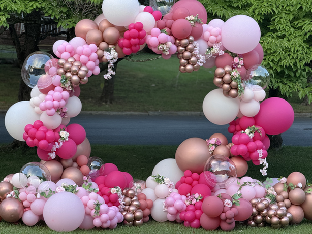 Luxury Round Balloon Garland