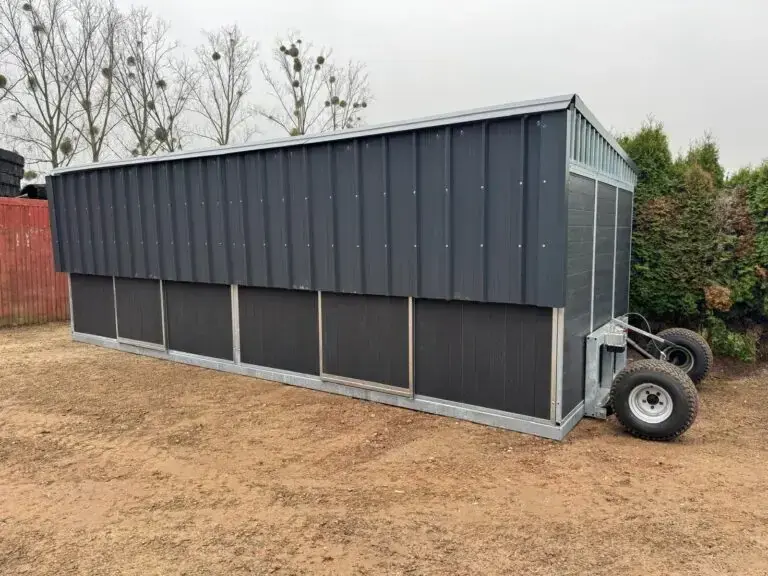 Thumbnail: Mobiler  Pferdestall / Aussenstall / Unterstand für Pferde