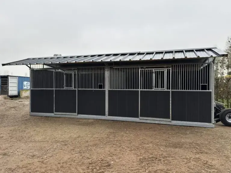 Thumbnail: Mobiler  Pferdestall / Aussenstall / Unterstand für Pferde