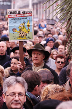 Une foule de Charlie