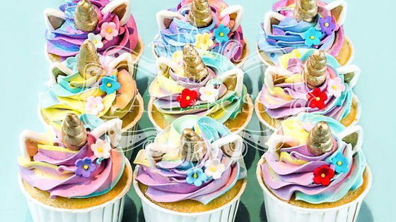 10 PCS x RAINBOW UNICORN CUPCAKES