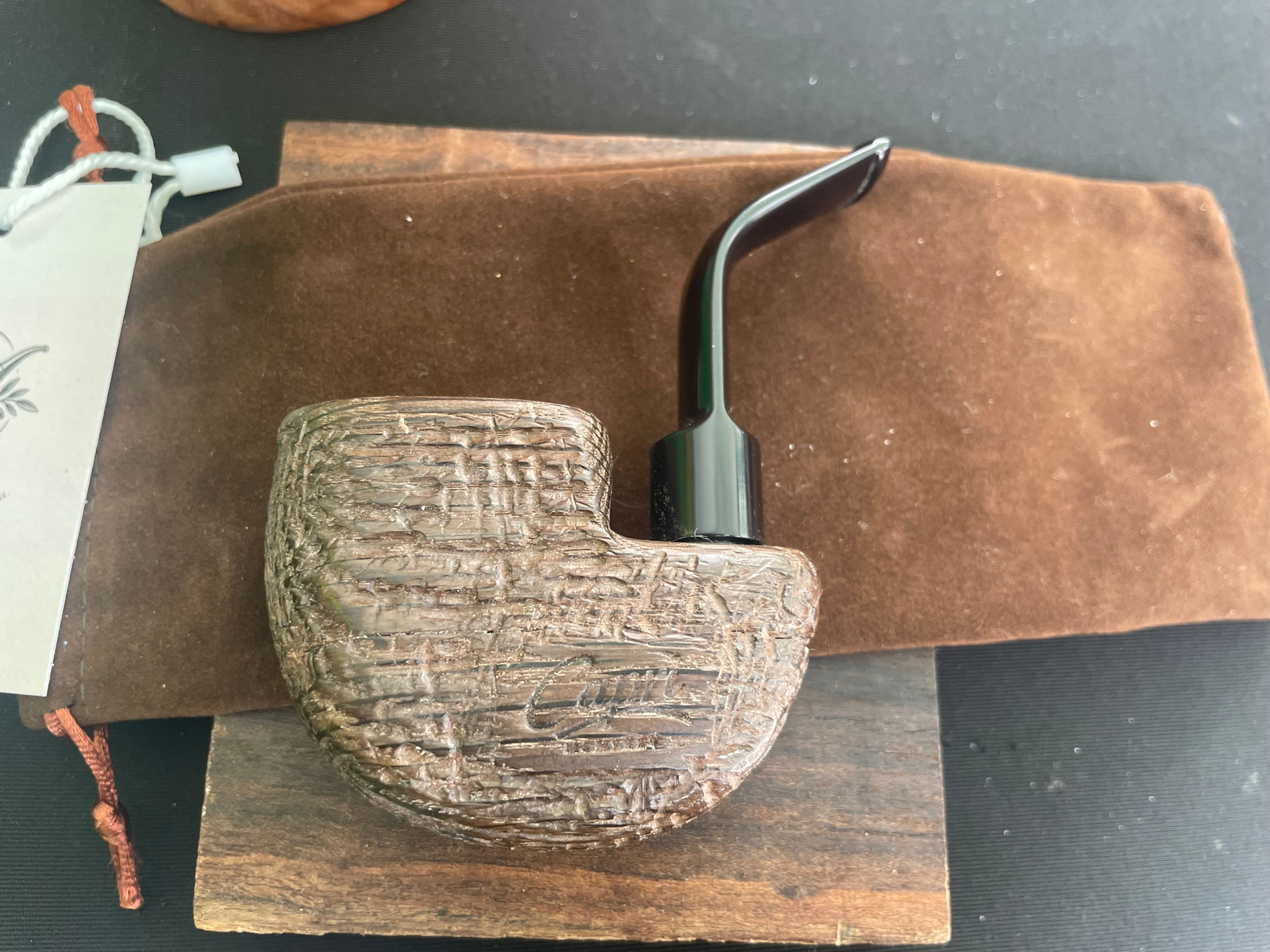 Capri “Vest” Freehand  Morta Wood rusticated Pipe