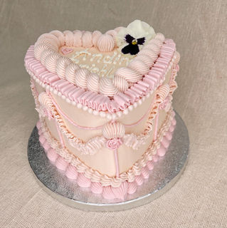 Kitschy Heart 6" Pastel pinks