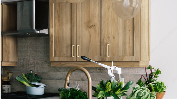 Polyester kitchen doors. Colours - K75