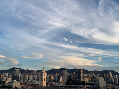 Casa-Horizonte // uma casa-satélite