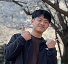 윤수_홈페이지 사진_edited.jpg
