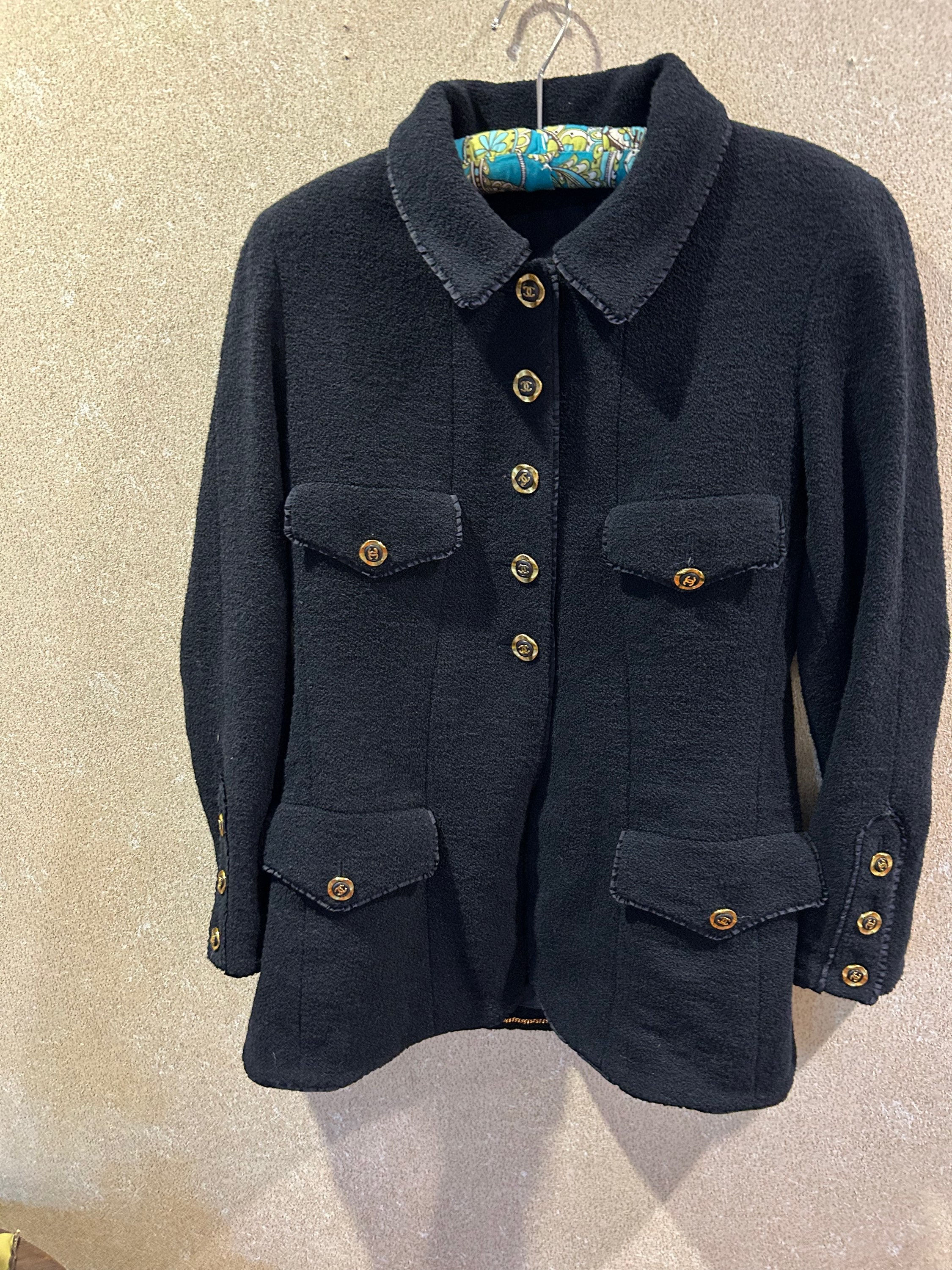 Vintage Chanel FR 40 Jacket w skirt