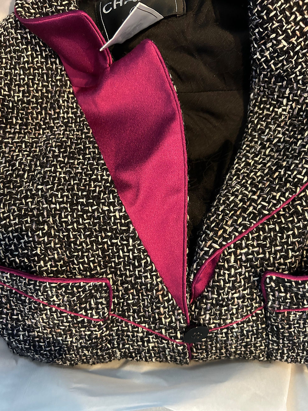 Thumbnail: Vintage Chanel Suit FR 40 SOLD