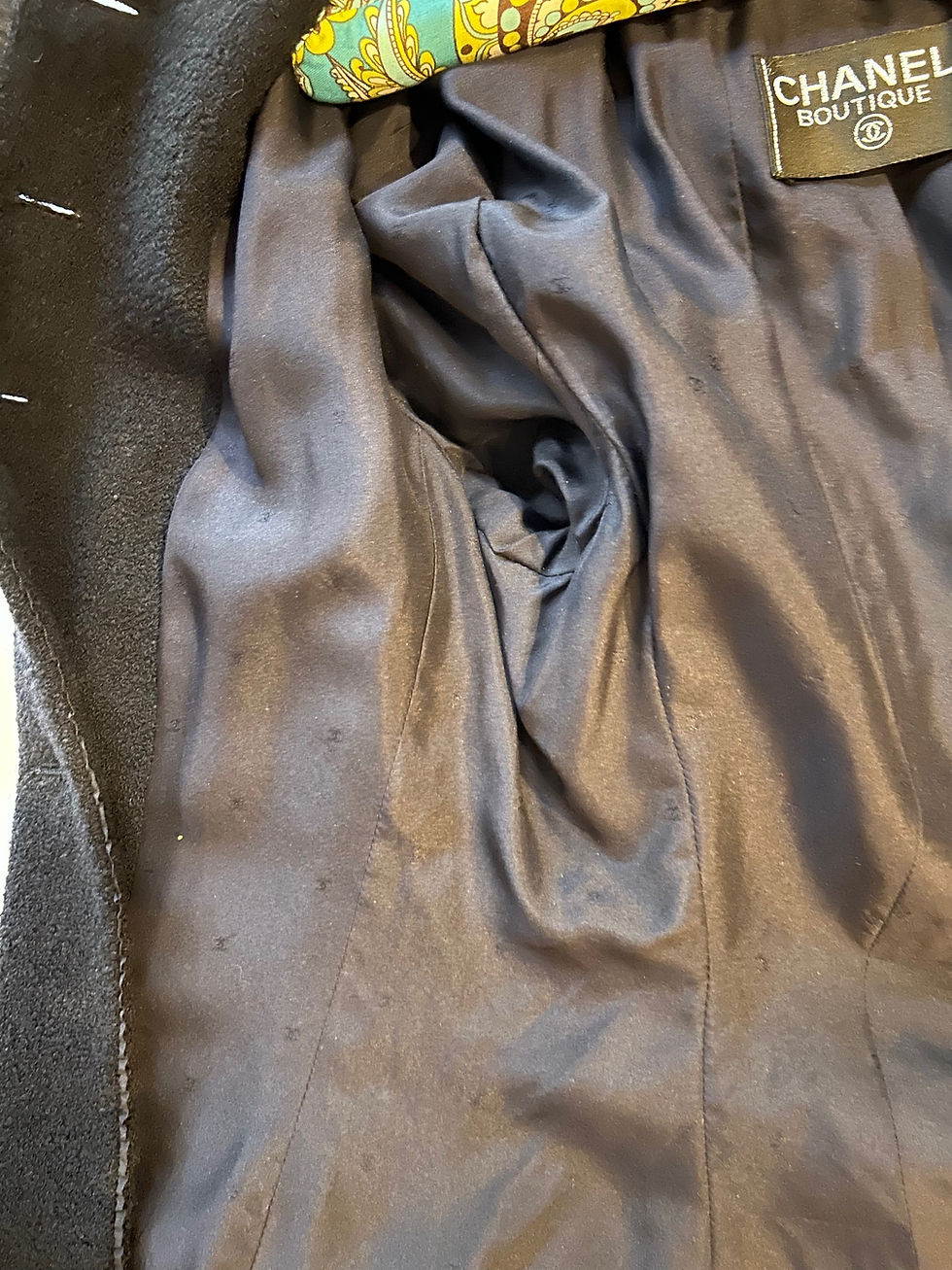 Thumbnail: Vintage Chanel FR 40 Jacket  w skirt 