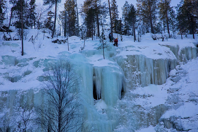 Korouoma Frozen Waterfall_edited.jpg
