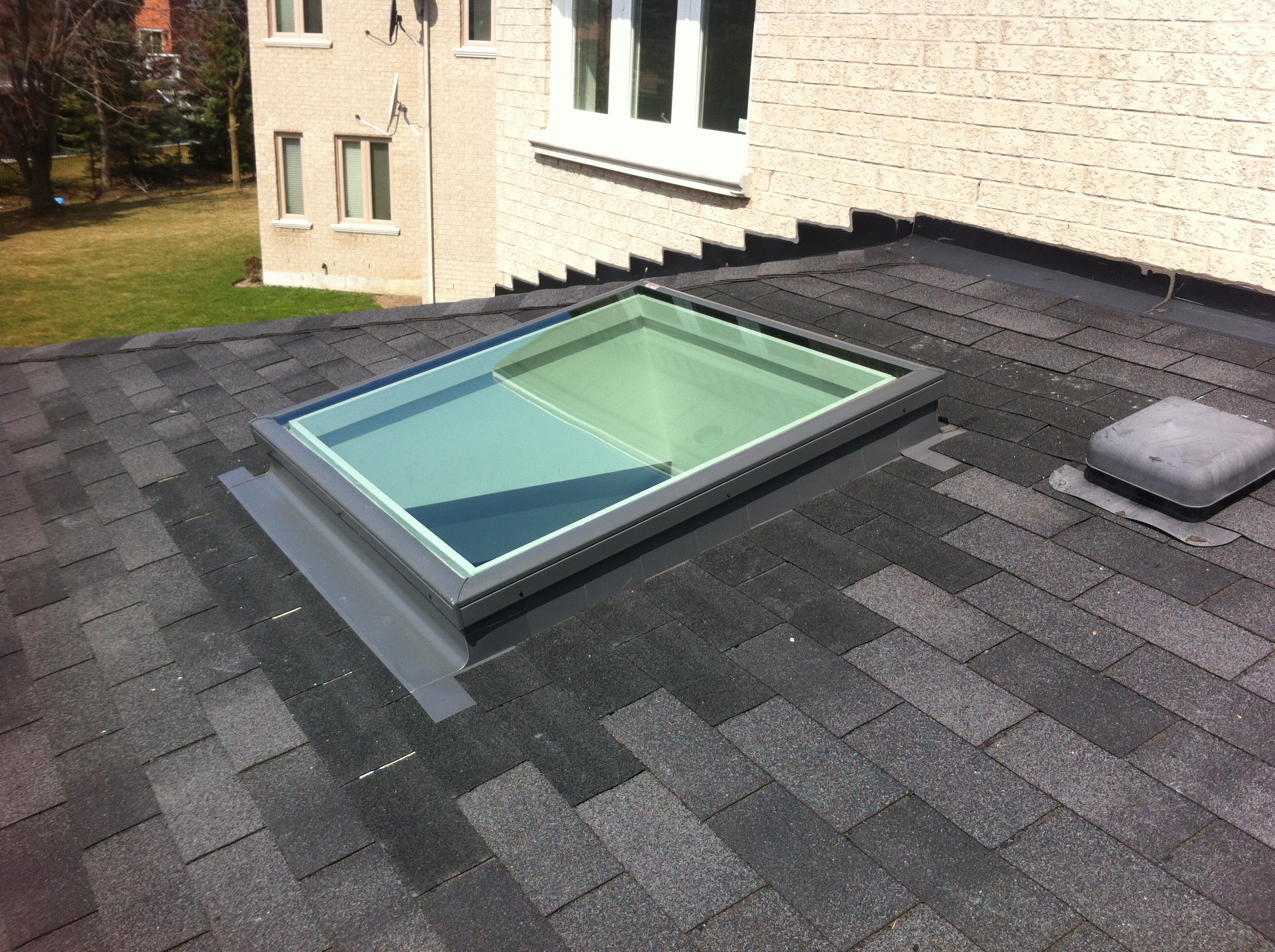 VELUX 4X4 Fixed Curb Mount Replacement Toronto SKYLIGHT REPAIR