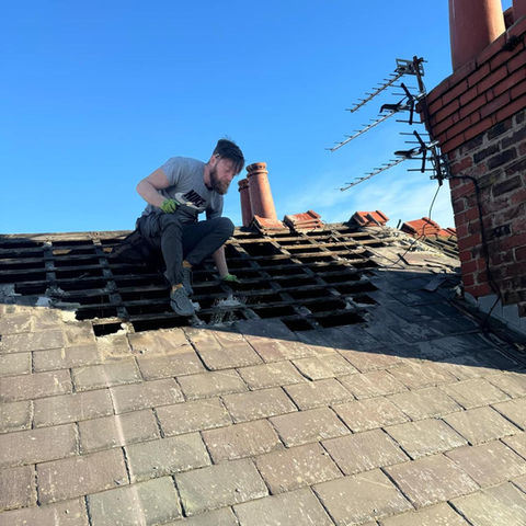 Superdryroofing and Guttering