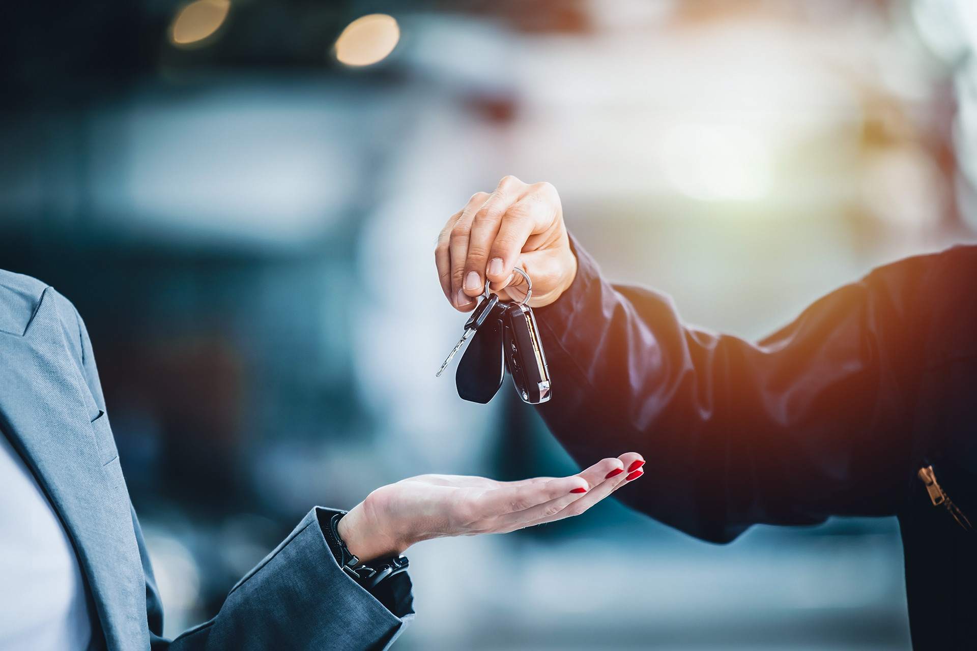 DISKRETE FAHRZEUGÜBERWACHUNG MIT ASSET-TRACKER