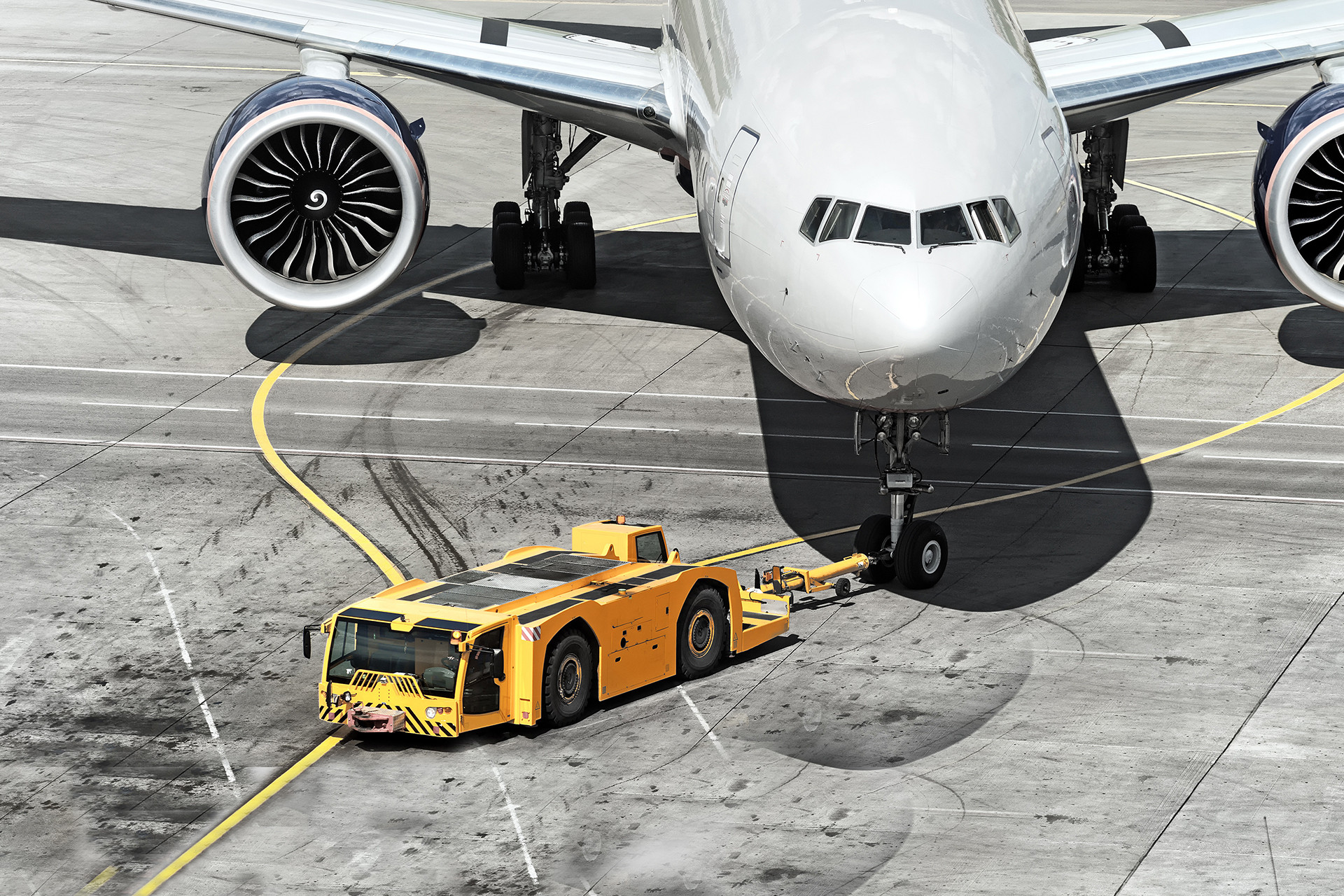 Ortung von Bodenfahrzeugen und Assets am Flughafen
