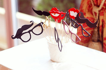 photo booth hire; photo booth props; booths2u