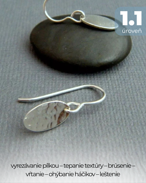 Kurz šperkárstva v Makerspace Bratislava – ručne vypracované visiace náušnice.