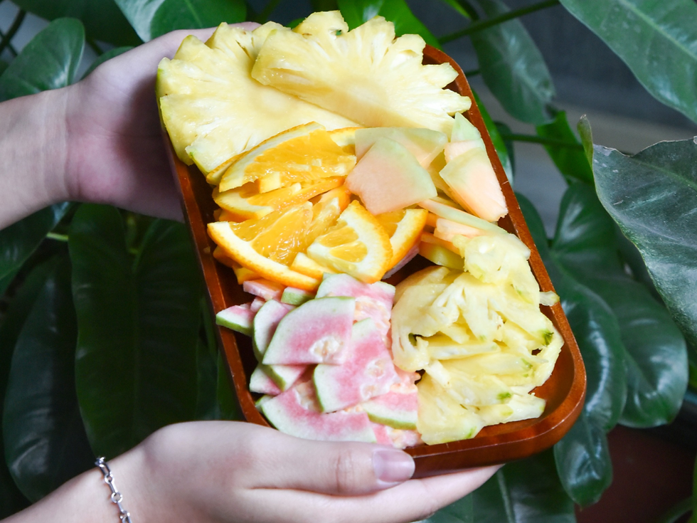 Nước ép nguyên chất được ép từ các loại trái cây tươi ngon