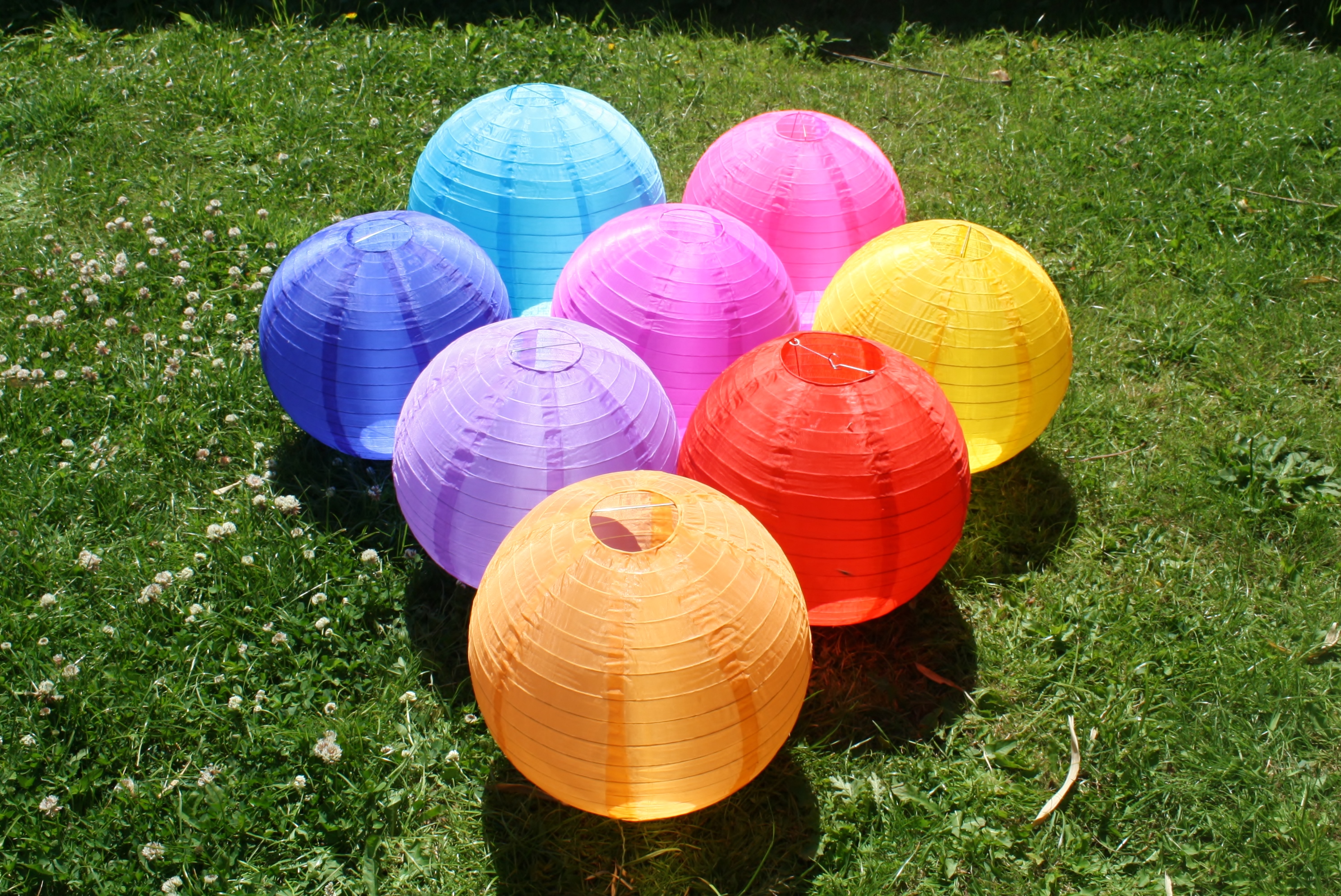 NYLON LANTERNS