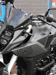 Suzuki GSX‑8S 2023 Glass Sparkle Black Overijssel
