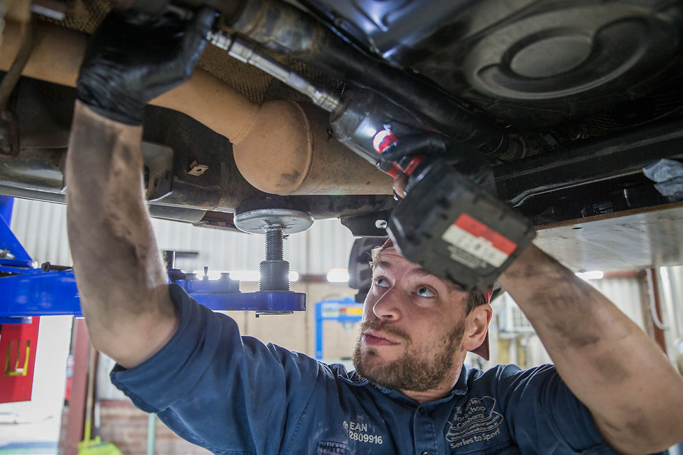 Series Canberra Land Rover Mechanic