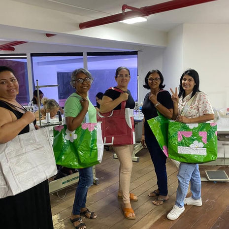 ASBAC SOLIDÁRIA: BANNERS DOADOS PARA “FORMIGUINHAS DO BEM DO BRASIL”