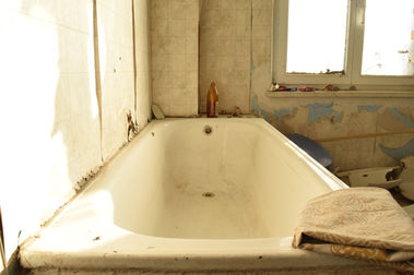 Bath 3.jpg