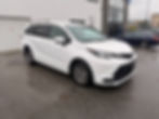 Thumbnail: 2025 Toyota Sienna 