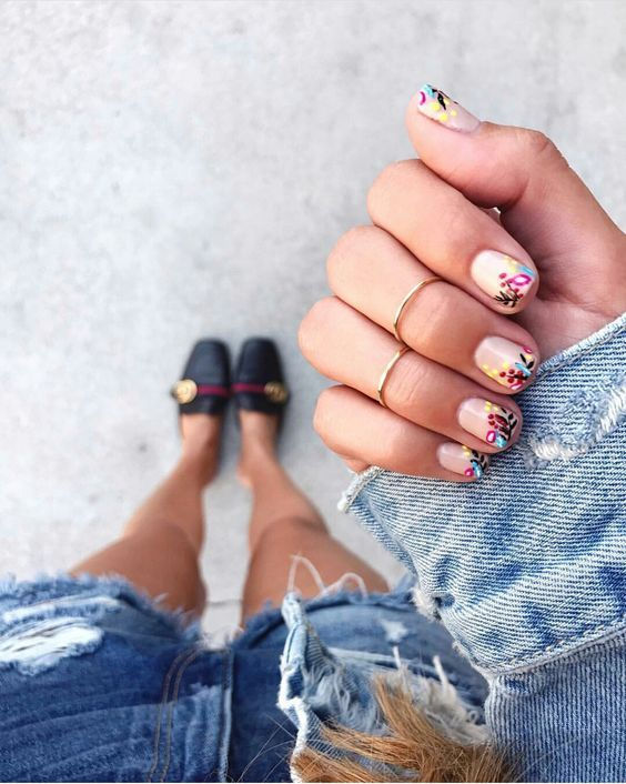 floral-flowers-nail-art-roses-manicure