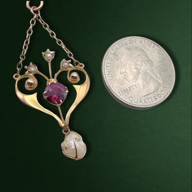 Thumbnail: ART NOUVEAU – 9kt Garnet, Seed Pearl & Baroque Pearl Heart Pendant