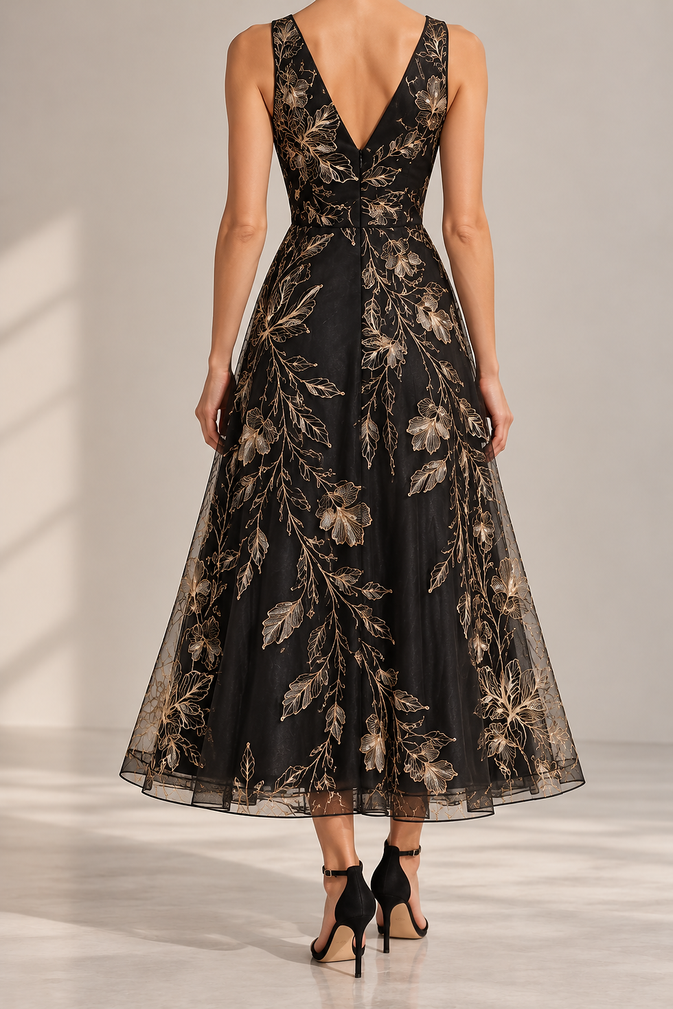 Thumbnail: PERSEPOLIS™ Élise Embroidered Dress