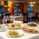 Quattro Dining Room